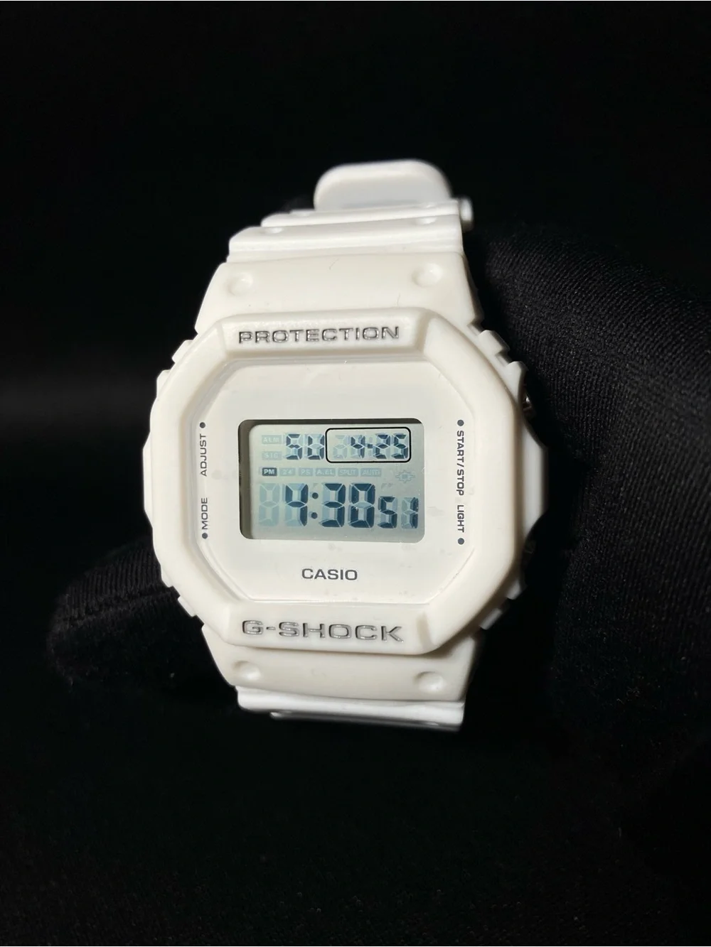 White G Shock Dw5600